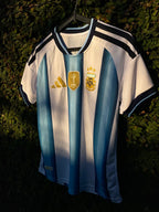 Camiseta Argentina Titular Mundial 2026.
